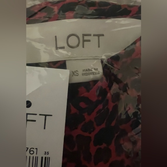 LOFT Animal Print Pleated Ruffle Cuff Blouse - Picture 4 of 7